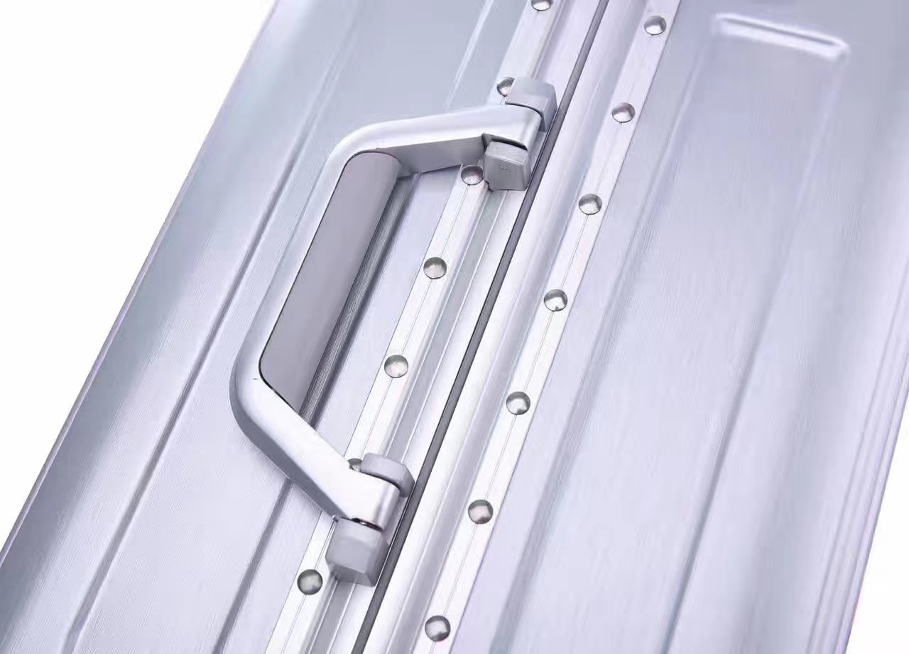 18-tommers aluminiumsramme universal hjulbaording koffert fabrikktilpasset design